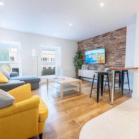 Modern Canal View Home, In City Centre, Sleeps 8 Galway Kültér fotó