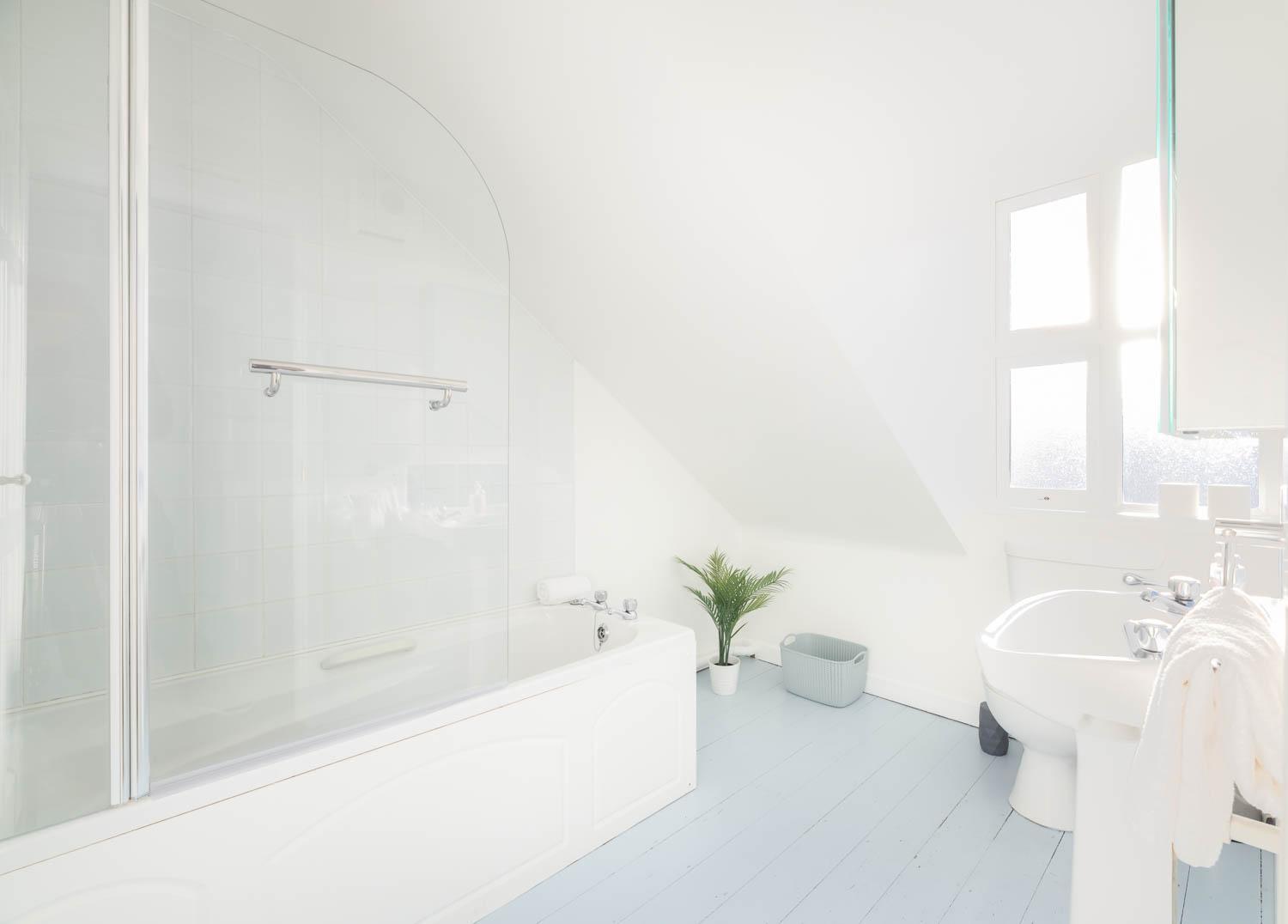 Modern Canal View Home, In City Centre, Sleeps 8 Galway Kültér fotó