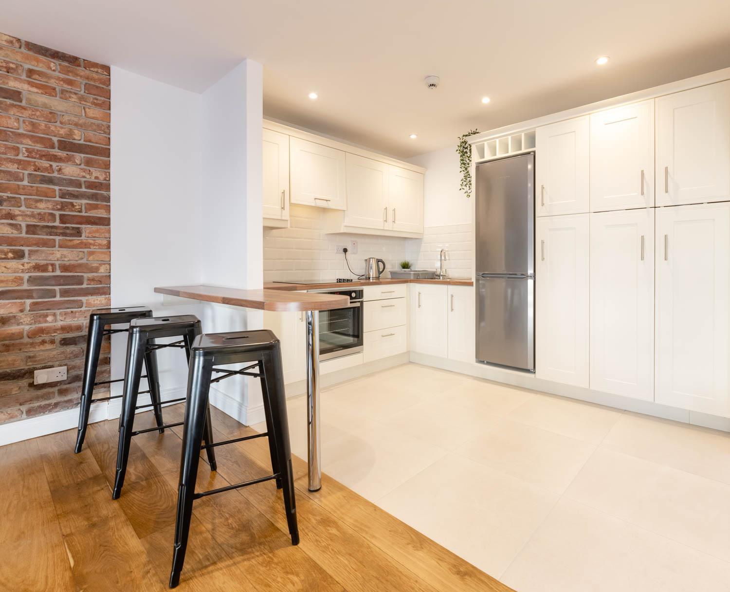 Modern Canal View Home, In City Centre, Sleeps 8 Galway Kültér fotó